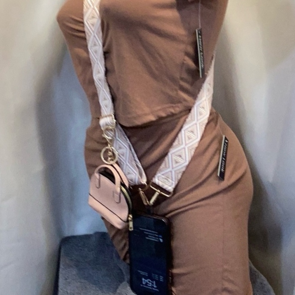 Pink & beige Strap Phone case holder with purse charm adjustable NWT - Picture 4 of 5